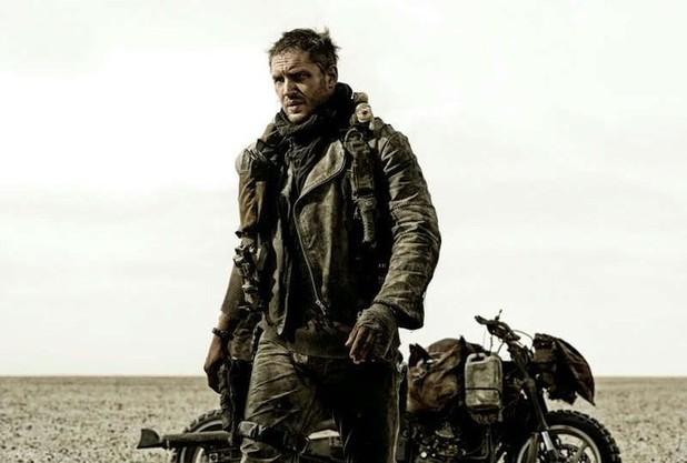 primera imagen oficial de mad max: furia en la carretera