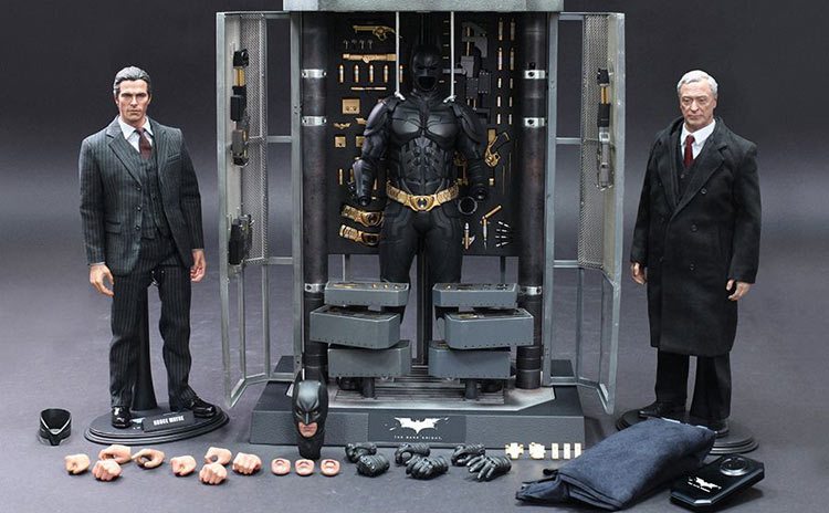 el caballero oscuro: la leyenda renace. batman y alfred de hot toys