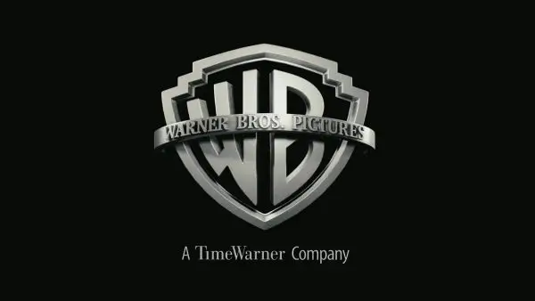 warner confirma una nueva y sorprendente película de superhéroes