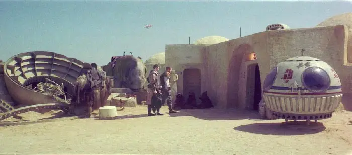 mos eisley