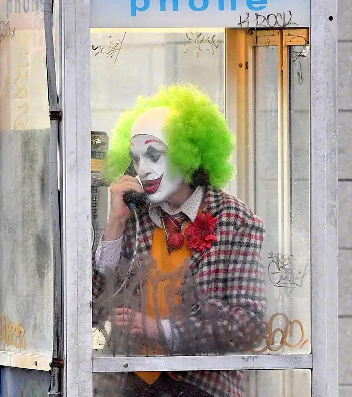 joaquin phoenix como arthur fleck en joker (2019)