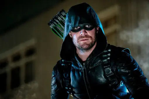 stephen amell aseguró que no volverá al arrowverso