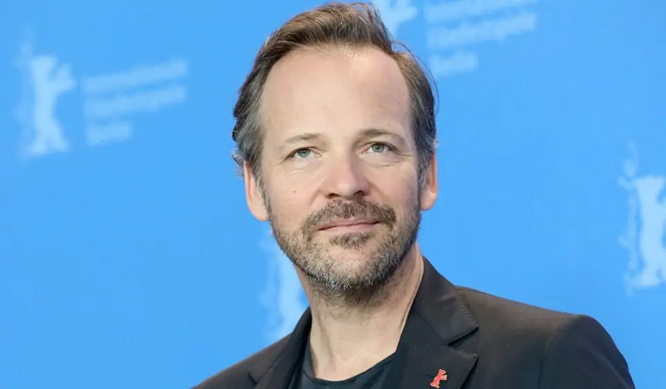 the-batman-peter-sarsgaard-describe-su-personaje-como-muy-intenso