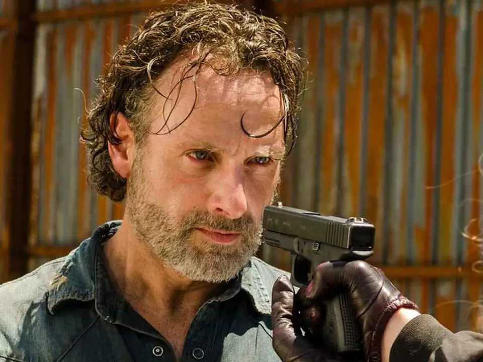 the walking dead: andrew lincoln (rick) intentó salvar un personaje de la muerte