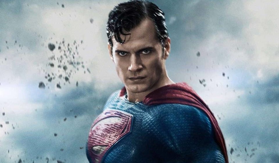 henry cavill negó haber firmado un nuevo contrato para ser superman