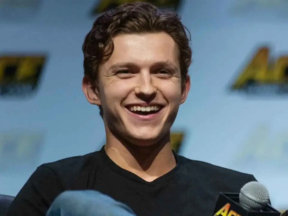 tom holland comparte su look como nathan drake en uncharted