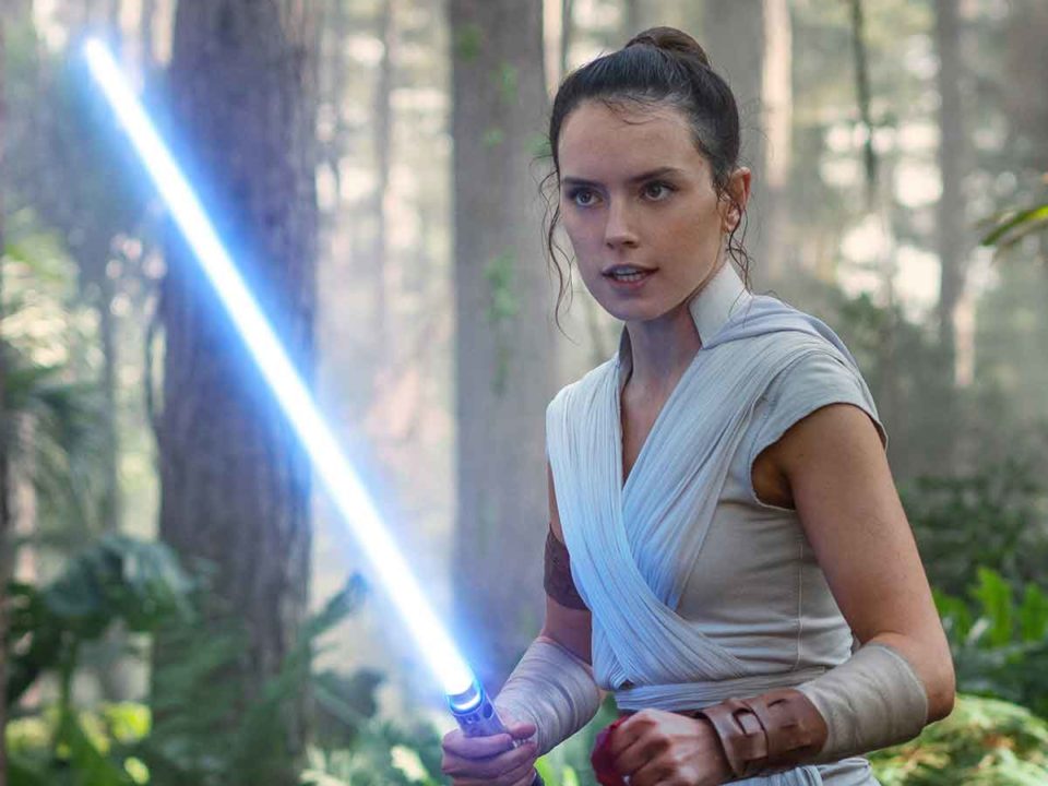 star wars: daisy ridley dice que rey tenía otro origen