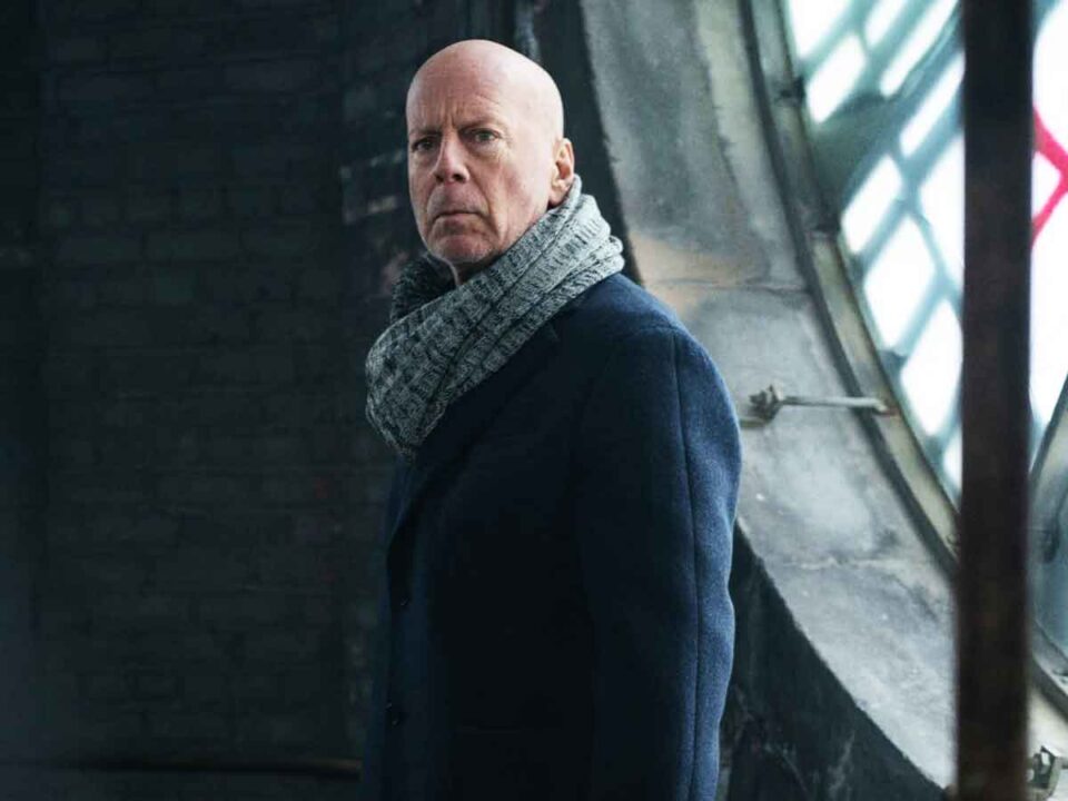 internet alucina con lo mala que es la nueva película de bruce willis