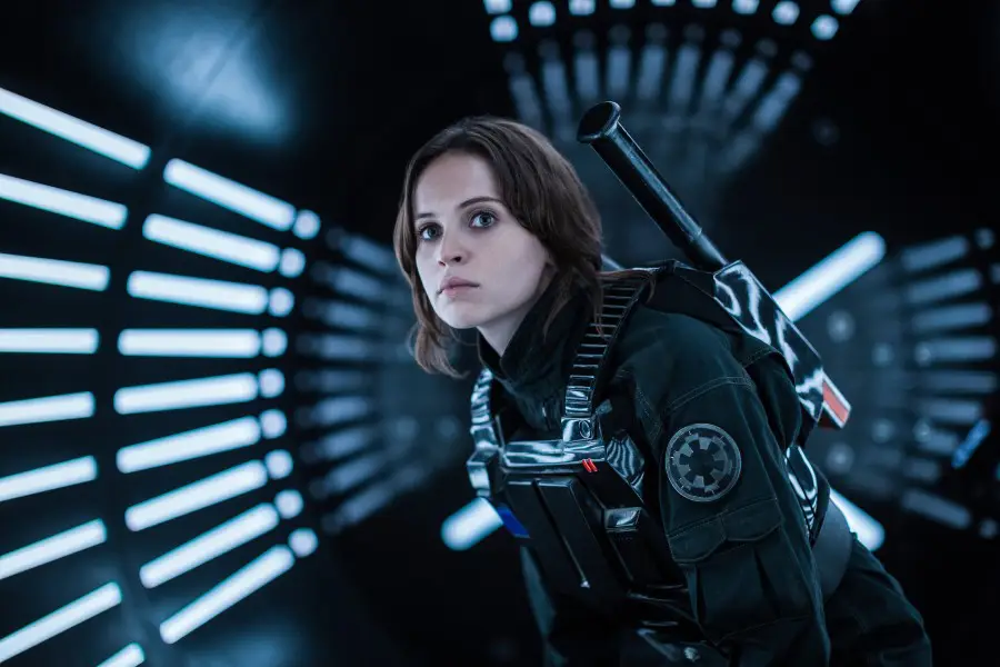 felicity jones cuenta que escena de rogue one grabaron durante una semana