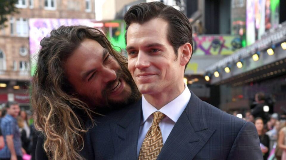 henry cavill y jason momoa