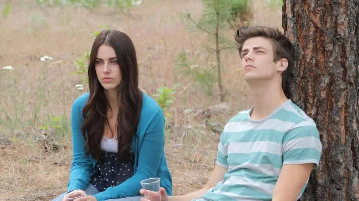 su peor pesadilla (2012) con grant gustin