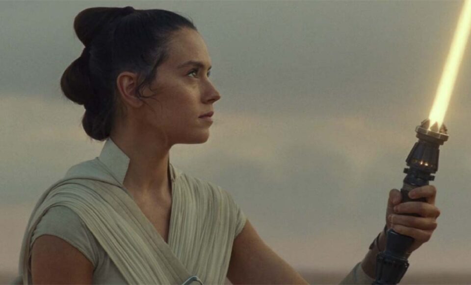 daisy ridley interpreta a rey skywalker