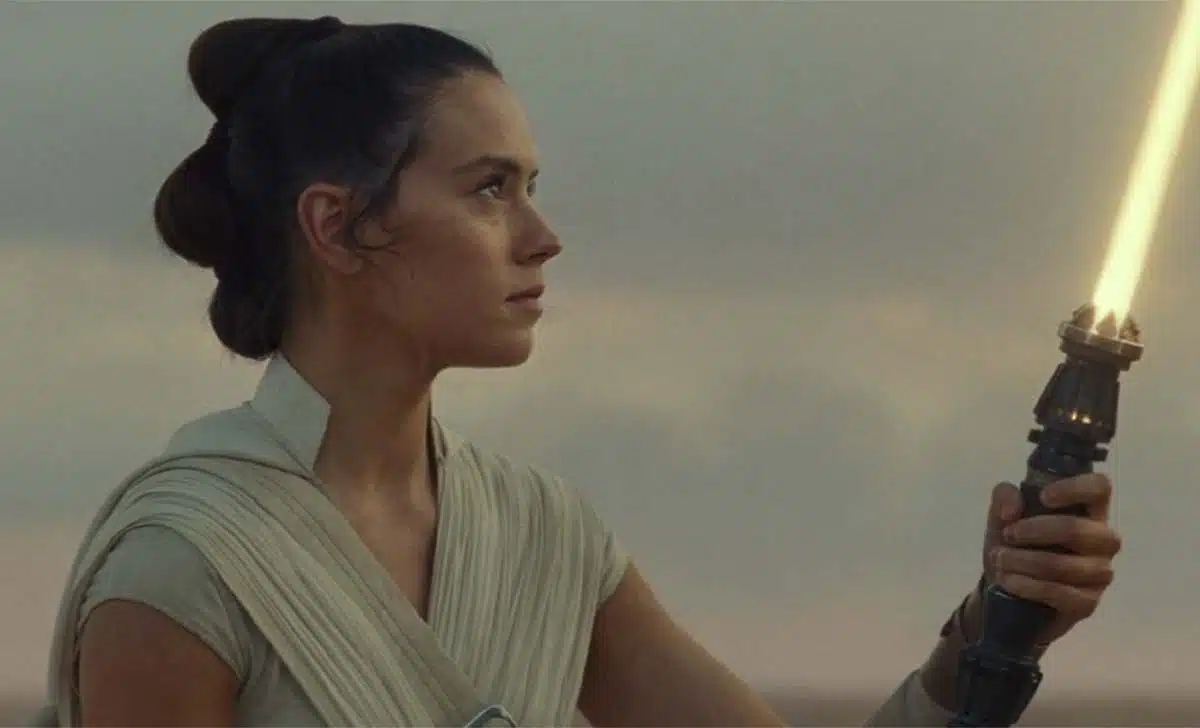 Daisy Ridley interpreta a Rey Skywalker