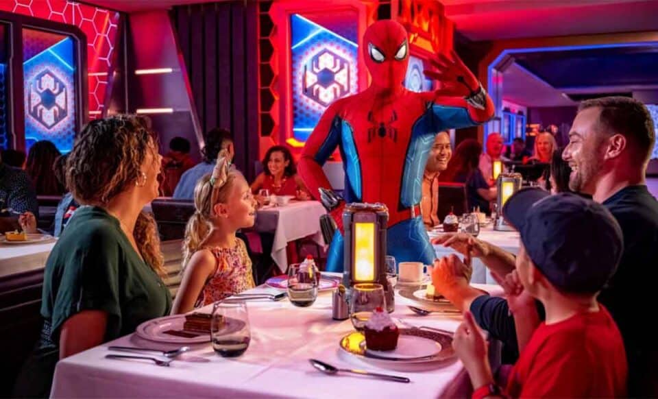 spiderman se une a la comida