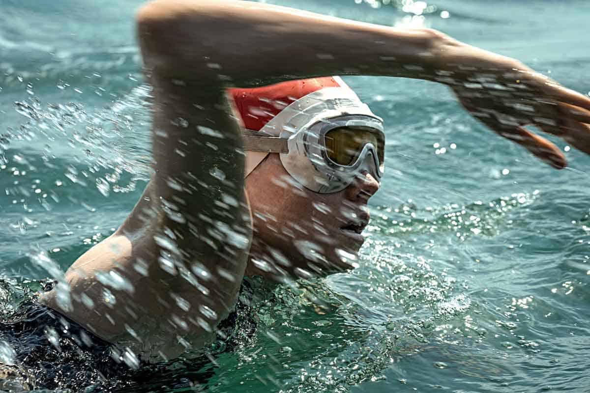 daisy ridley fotograma de la joven y el mar