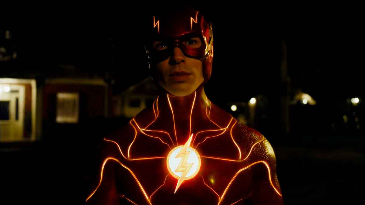 james gunn aclara el futuro de the flash en el dcu tras la polémica de ezra miller