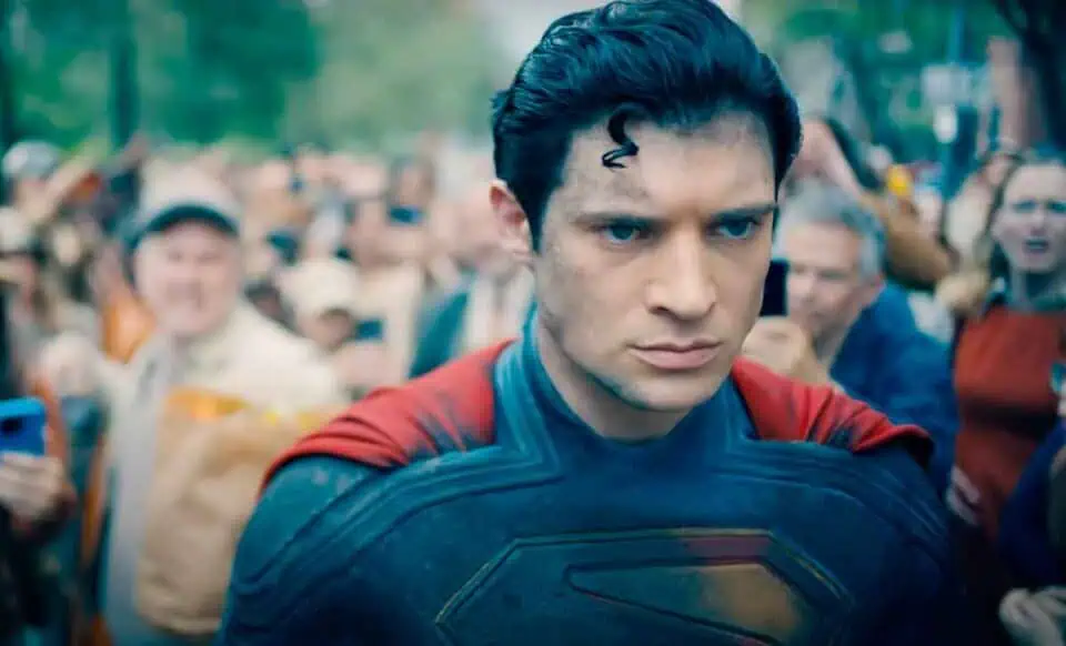 brutal tráiler de superman ¡el gran héroe vuela de nuevo!