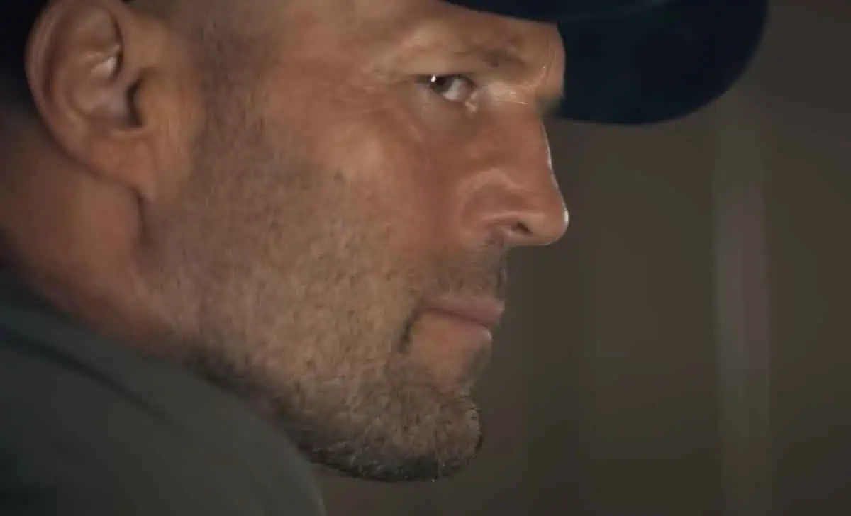 película de jason statham en a working man 2025