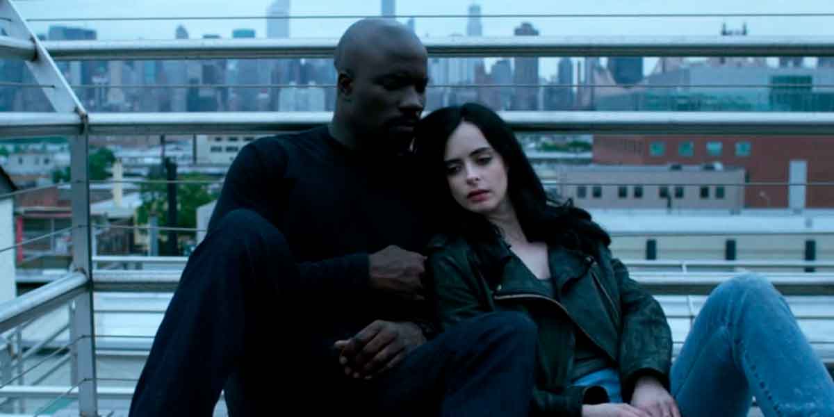 luke cage junto a jessica jones