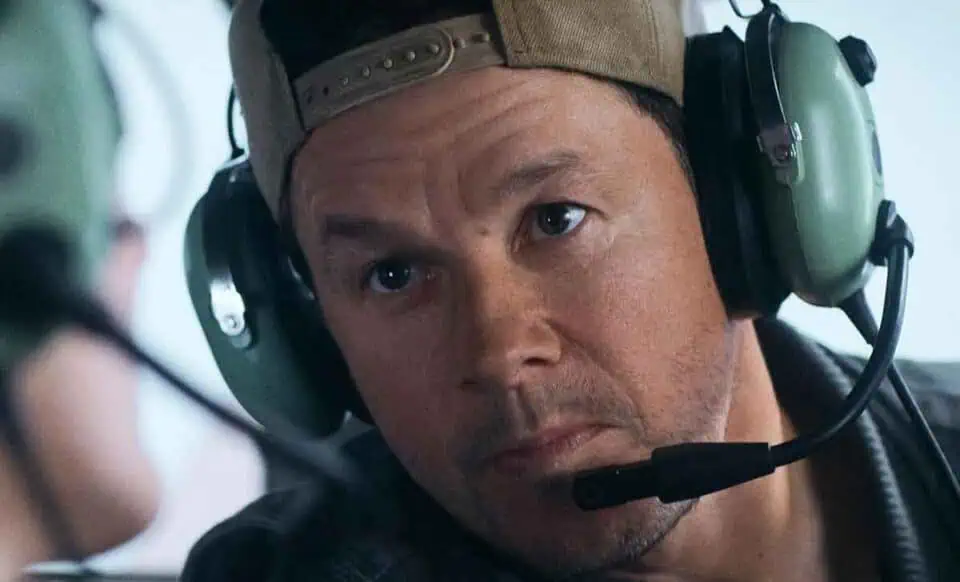 mark wahlberg en amenaza en el aire (flight-risk) de mel gibson